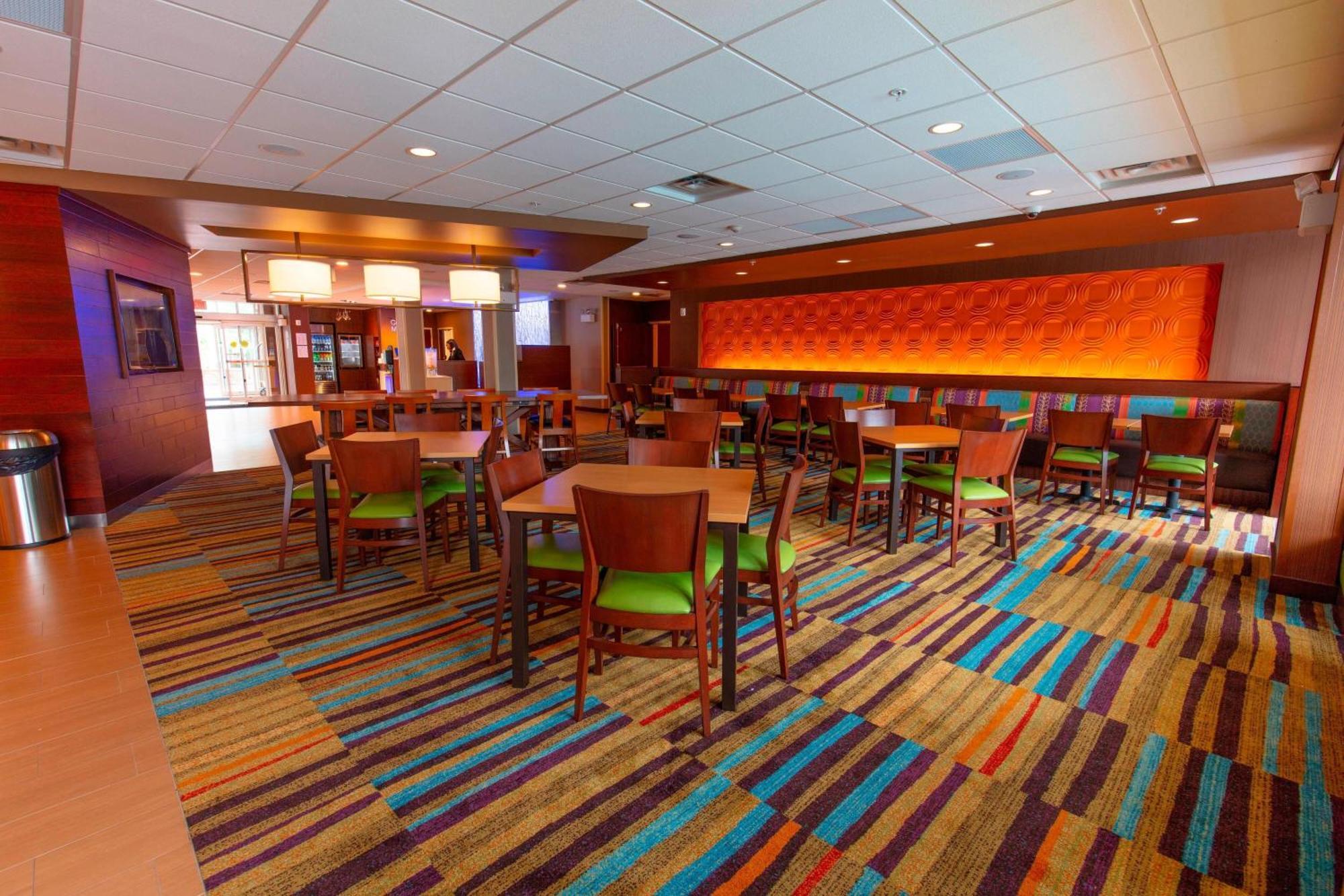 Fairfield Inn & Suites By Marriott Atlanta Γούντστοκ Εξωτερικό φωτογραφία